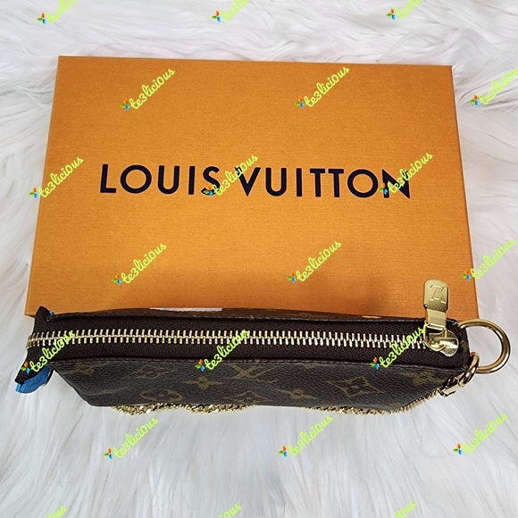 LOUIS VUITTON 2022 VIVIENNE HOLIDAY ANIMATION MINI POCHETTE JAPAN - Picture 3 of 10